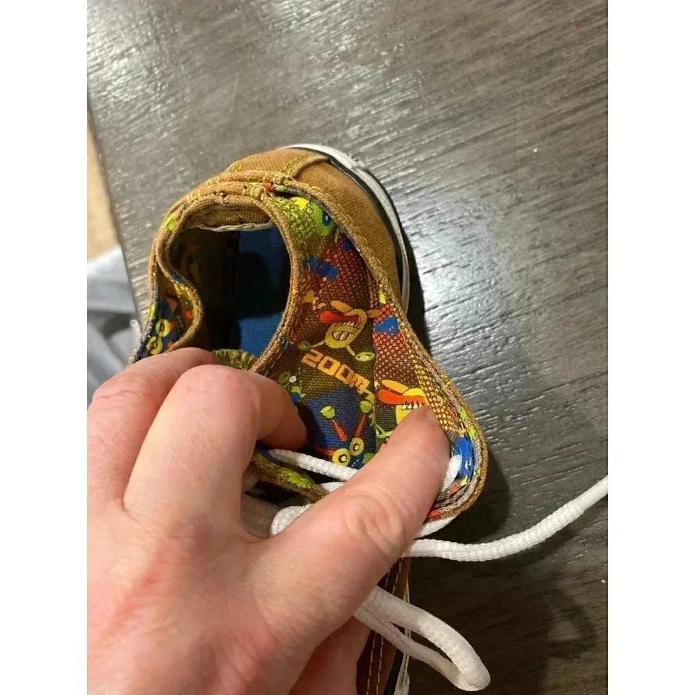 Converse size 3 child or women’s size 5 shoe double tongue 2003